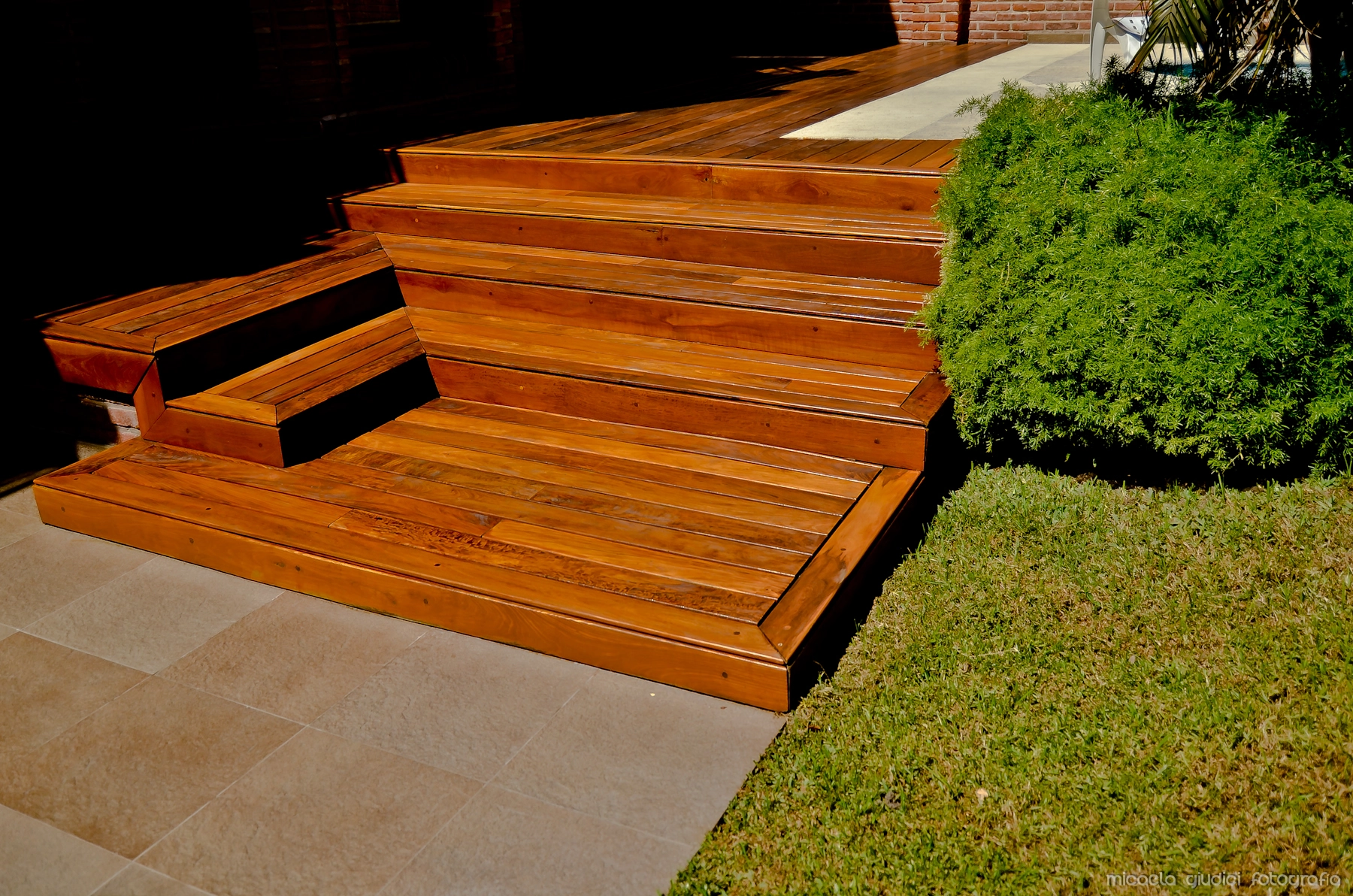 Escalera con Deck de Lapacho