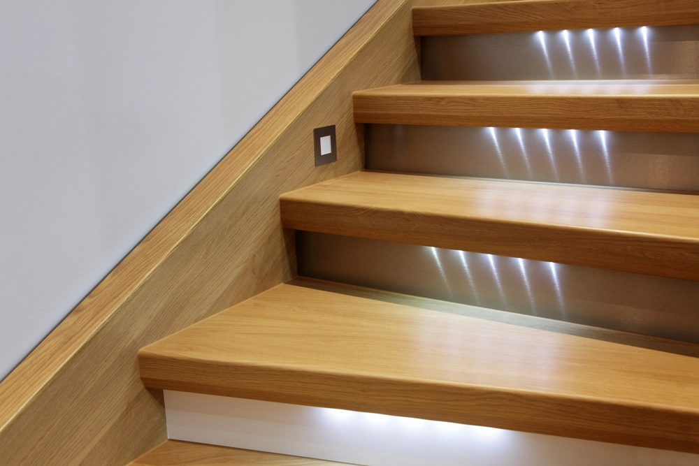 Escalera de guatambú con Luces led por debajo.